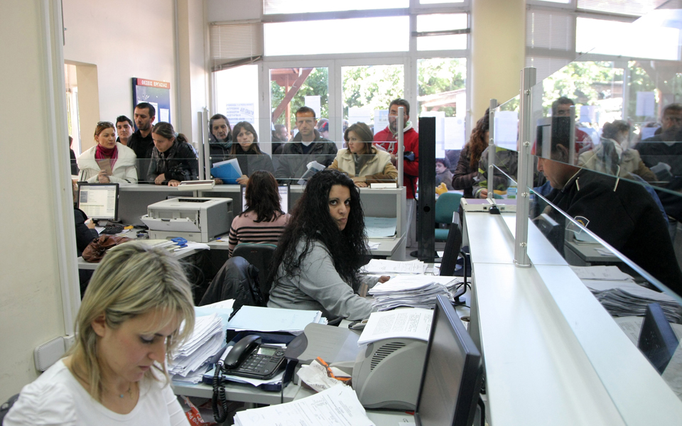 οροφή-τα-4-800-ευρώ-τον-χρόνο-για-το-ελάχιστ-2018968