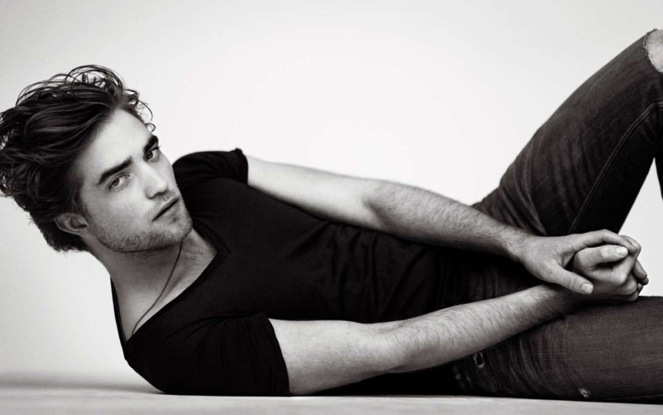 η-σέξι-απόγνωση-του-robert-pattinson-2018609