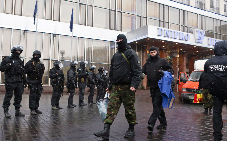 ουκρανία-το-κοινοβούλιο-κάλεσε-το-δεξ-2015077