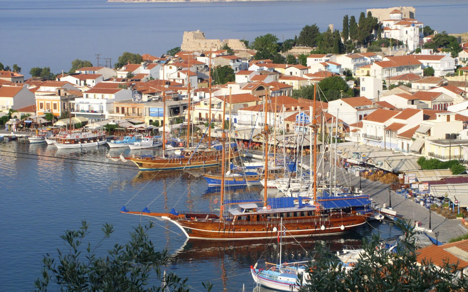 σάμος-εντυπωσιακή-υποδοχή-στους-πρώτ-2017084