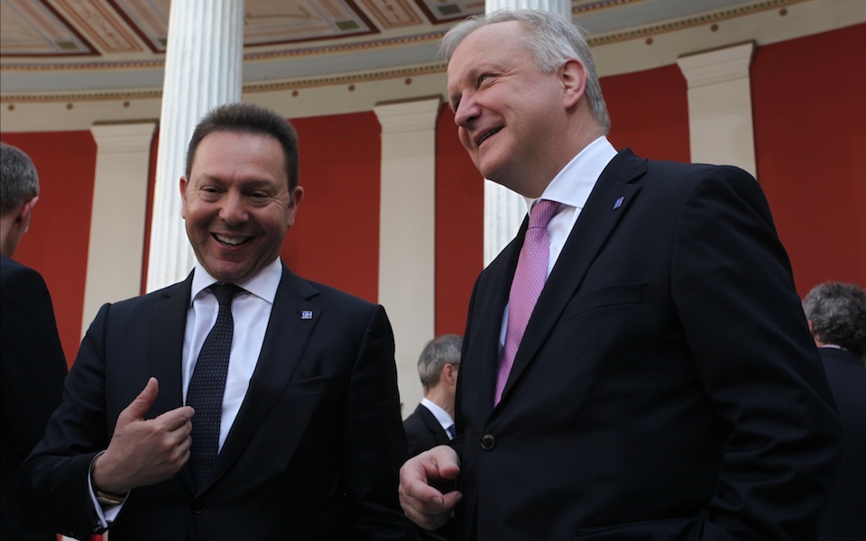 πράσινο-φως-για-έξοδο-στις-αγορές-2015123