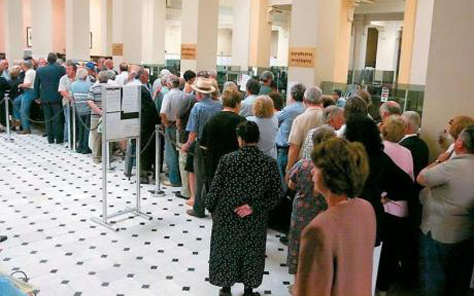 ικα-εταμ-κανονικά-η-πληρωμή-των-συντάξ-2016166
