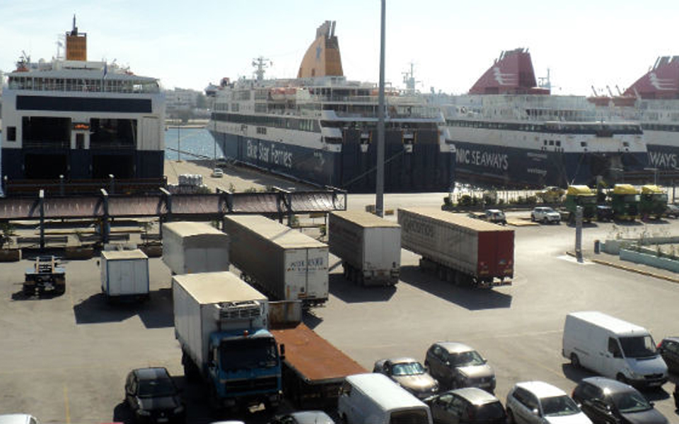 χρήση-lng-στην-ακτοπλοΐα-προτείνει-το-υπ-2019108