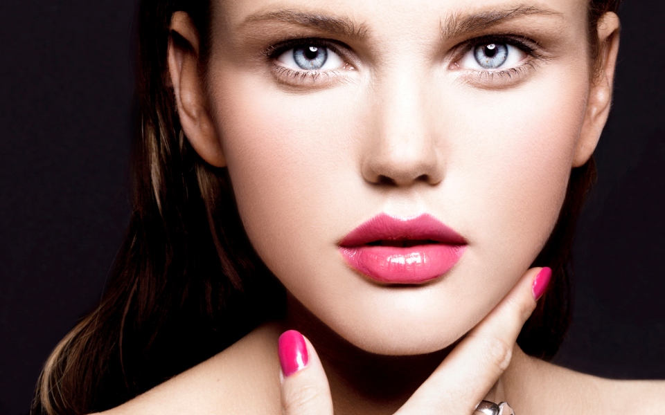 πώς-να-κάνεις-το-μανικιούρ-σου-να-διαρκ-2018155