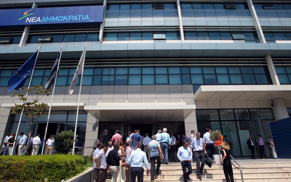 το-μέλλον-της-χώρας-πάνω-από-θέσεις-μικ-2021165