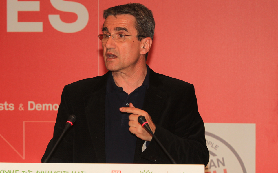 διαφορετικές-αποχρώσεις-στελεχών-πα-2021756