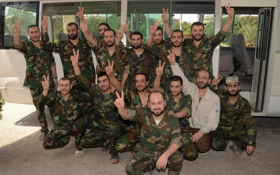 οι-αντικαθεστωτικοί-αντάρτες-εκκένω-2021991