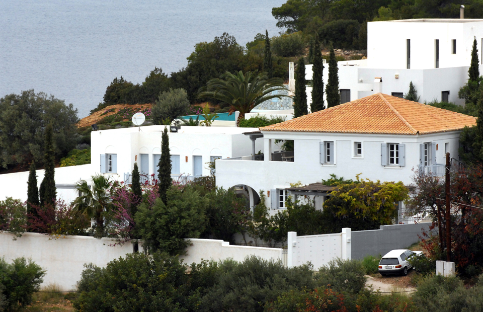 δυναμική-είσοδος-ξένων-στην-ελληνική-2025087