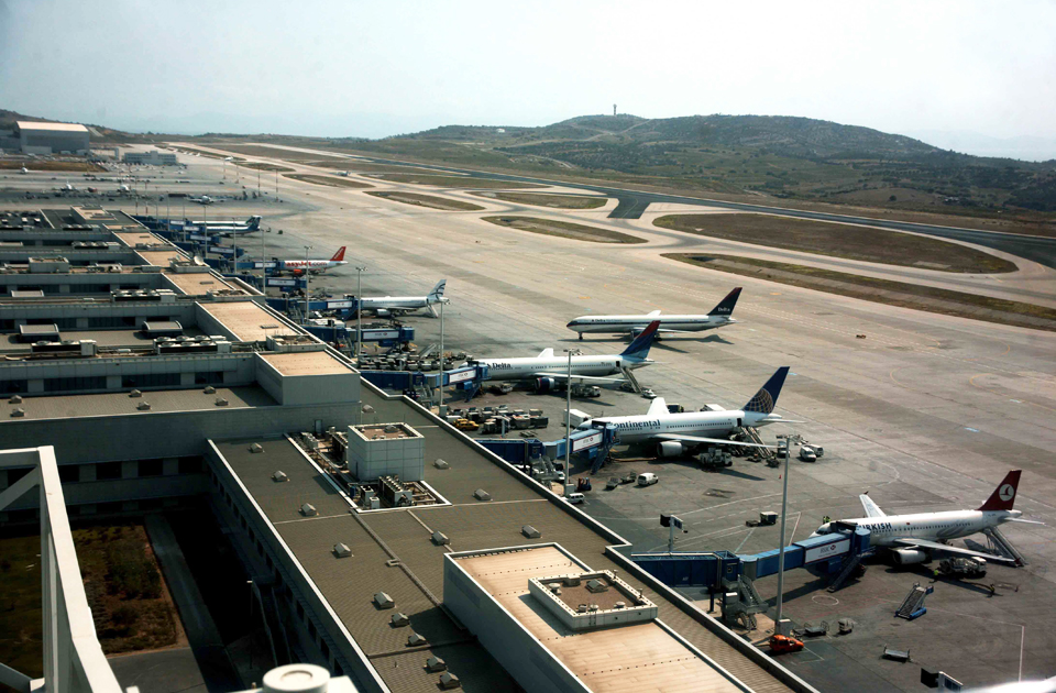 επιπλέον-4-εκατ-αεροπορικές-θέσεις-το-2014-2026261