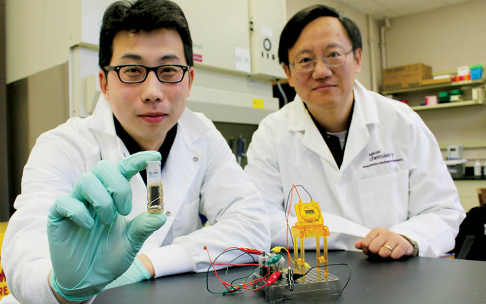 μια-ζαχαρο-μπαταρία-παρακαλώ-2025250