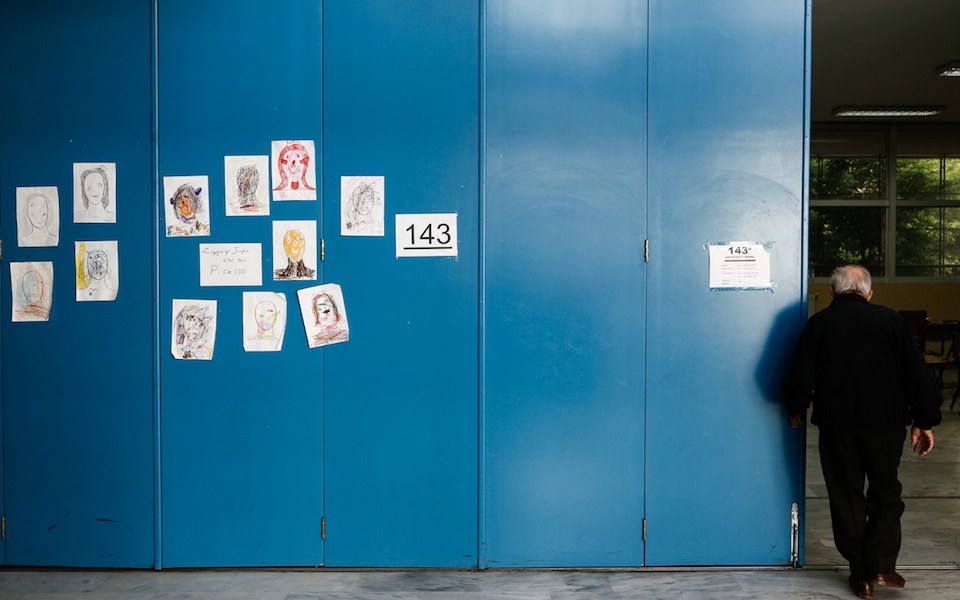 αρθρογράφοι-και-πολιτικοί-συντάκτες-2025613