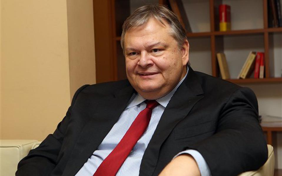 επιμένει-στο-δίλημμα-της-αποχώρησης-ο-2023449