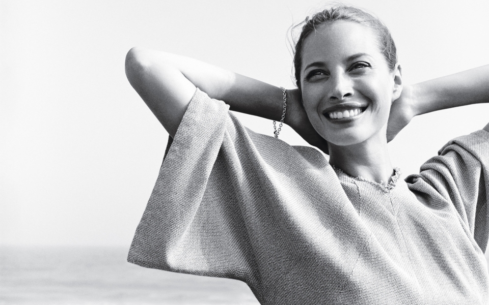η-christy-turlington-επιστρέφει-μετά-από-18-χρόνια-στην-2026453