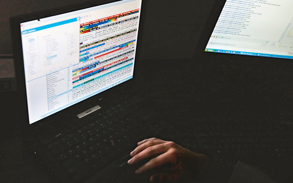 συνεργασία-των-γραμμών-καταγγελιών-γ-2024659