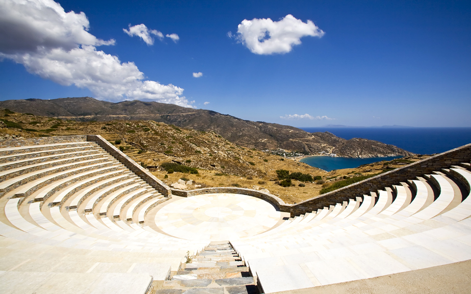 ιος-το-νησί-των-αντιθέσεων-2022272