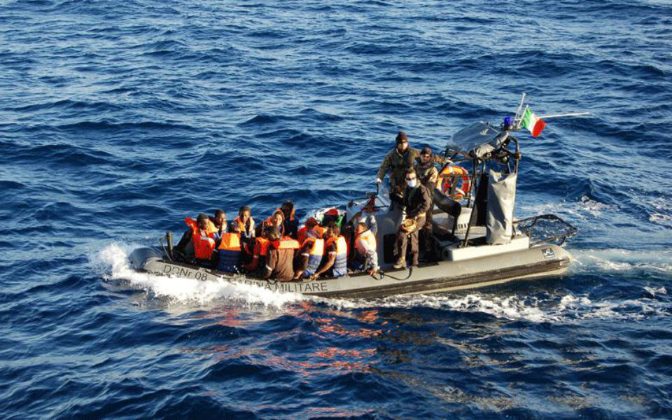 σικελία-αποβιβάστηκαν-2-000-μετανάστες-μ-2021203