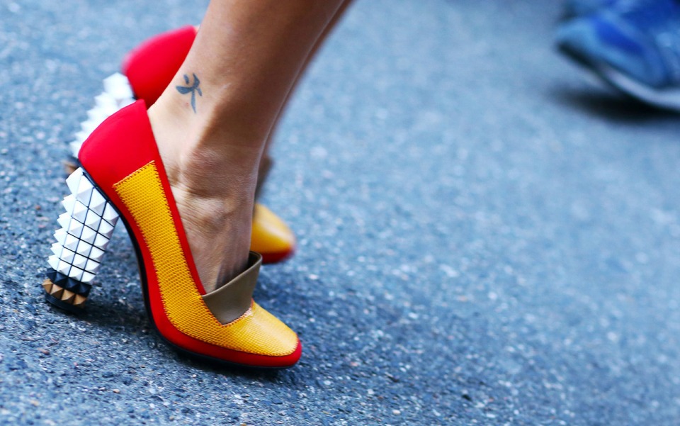 φόρεσε-τις-χρωματιστές-σου-γόβες-και-ξ-2021236