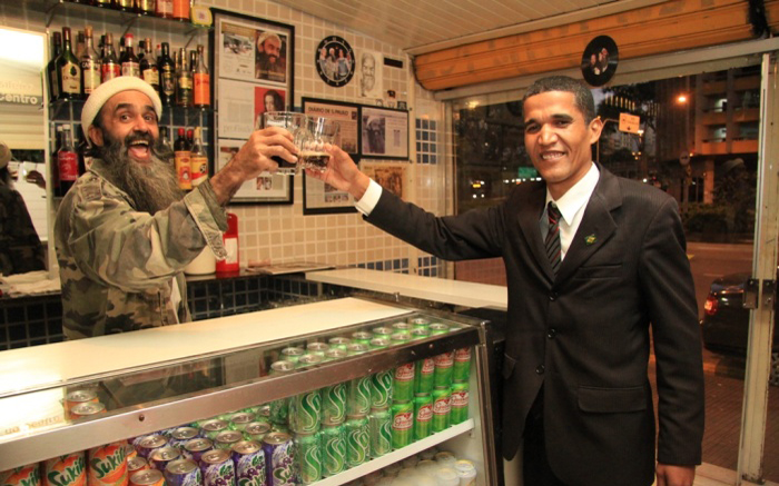 το-μπαρ-που-ενώνει-ομπάμα-και-μπιν-λά-2021410