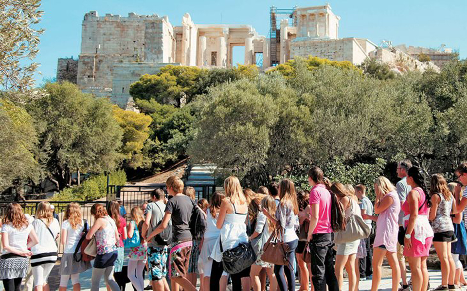 ποξ-στόχος-η-αύξηση-των-τουριστικών-εσ-2023397