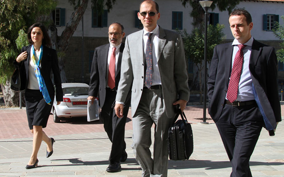 κύπρος-πιέζει-η-τρόικα-να-τηρηθεί-το-χρ-2023198