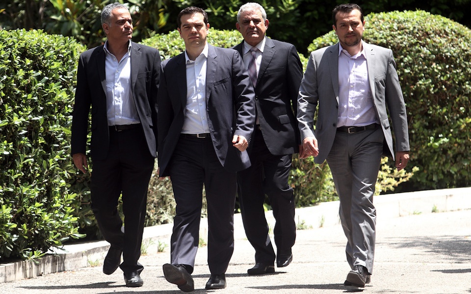 ωρα-ταμείου-στην-κουμουνδούρου-2025805