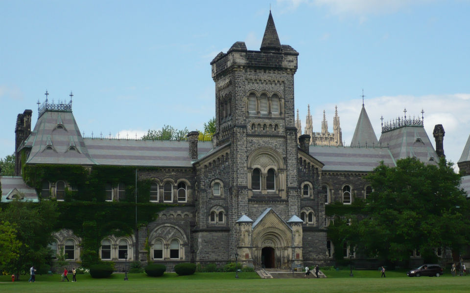 eπαναφορά-των-ελληνικών-σπουδών-στο-πα-2021231