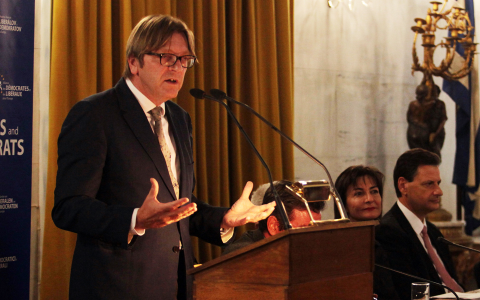 αυλαία-στην-αθήνα-για-τον-γκυ-φερχόφστ-2025238