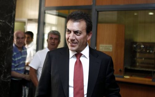 τα-τσουχτερά-πρόστιμα-μείωσαν-την-αδή-2025951