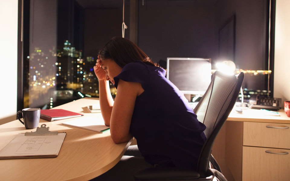 μήπως-είσαι-εργασιομανής-τι-να-προσέξ-2025105