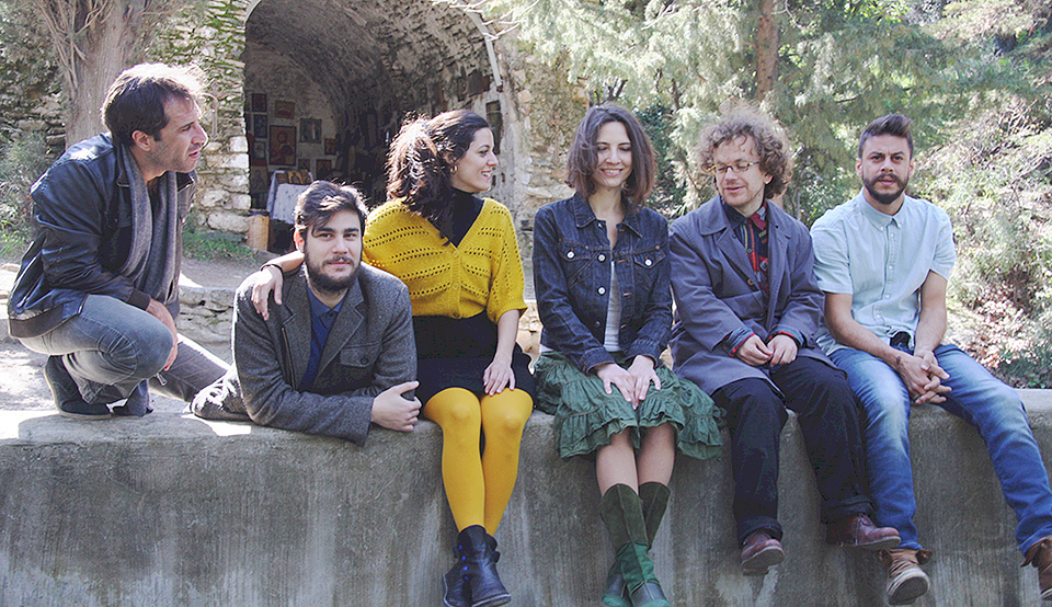 θεατρική-εμπειρία-στην-πλάκα-2029083