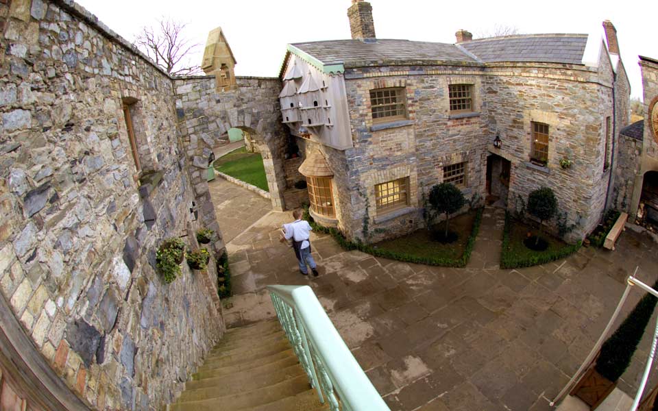 ανακάμπτουν-οι-τιμές-πολυτελών-κατοι-2032155