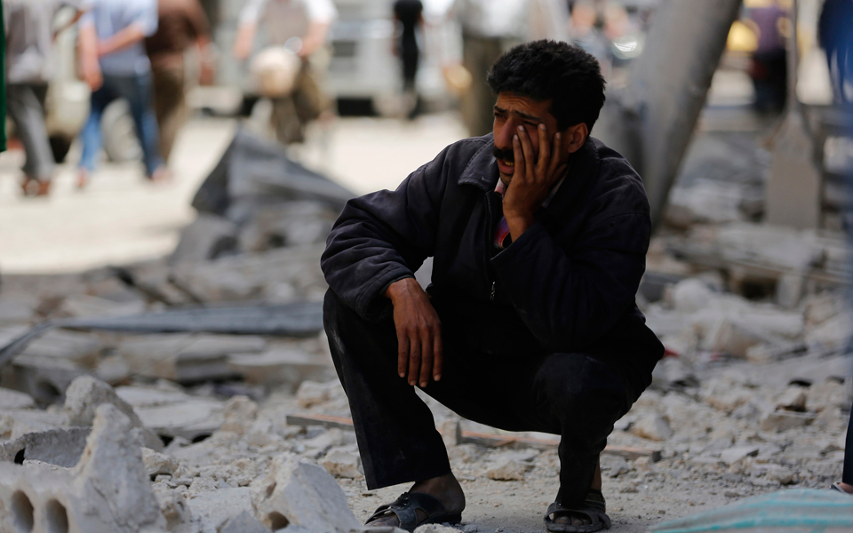 συρία-τουλάχιστον-50-νεκροί-σε-βομβαρδι-2027131