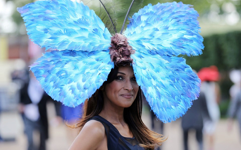 royal-ascot-οι-ιπποδρομίες-ξεκίνησαν-και-τα-φαν-2029736