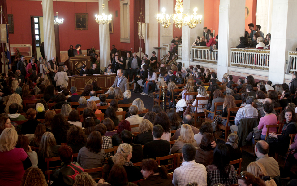 το-εκπα-αντιμέτωπο-με-νέα-απεργία-και-π-2028418