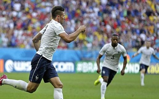 καταιγιστική-η-γαλλία-διέσυρε-τους-ελ-2030542