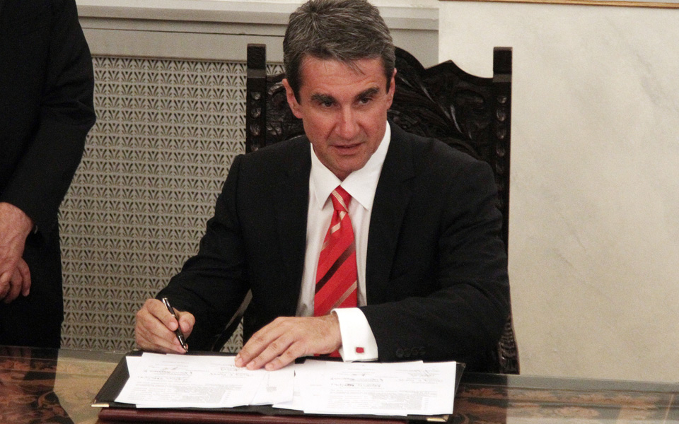 προκηρύχθηκαν-600-θέσεις-διοικητικών-σε-2029466