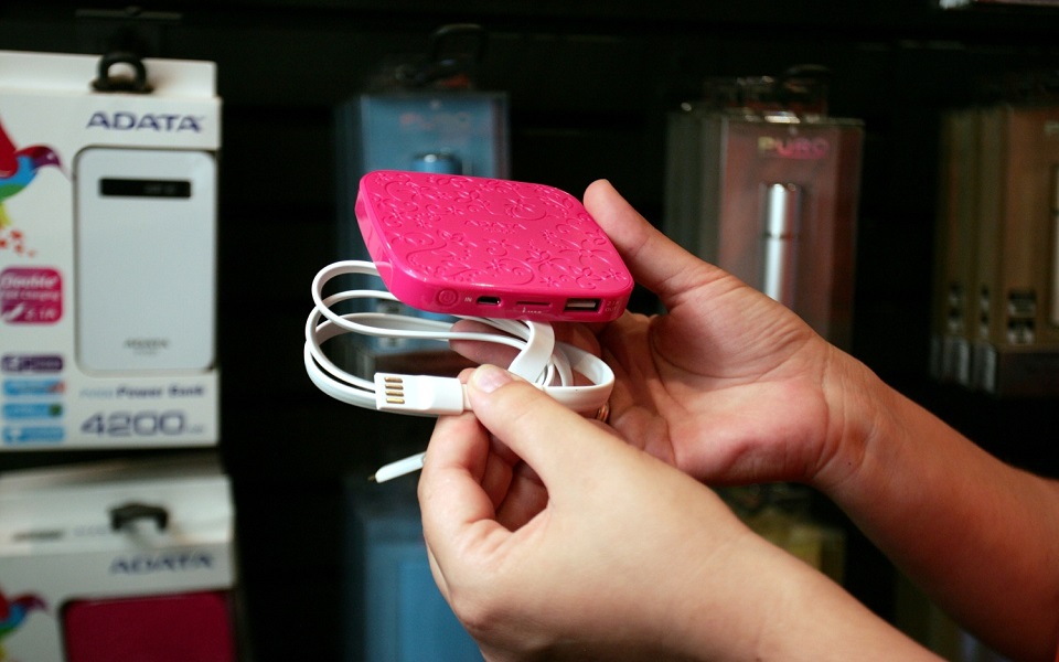 public-εξωτερικές-μπαταρίες-για-επαναφόρτ-2029954