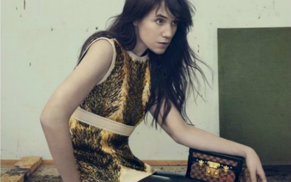 η-πρώτη-καμπάνια-του-nicolas-ghesquiere-για-τη-louis-vuitton-ενών-2031899