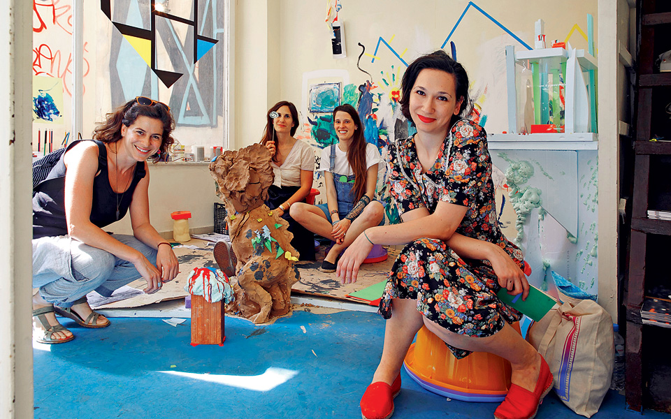 h-στοά-εμπόρων-ξαναζεί-2027061