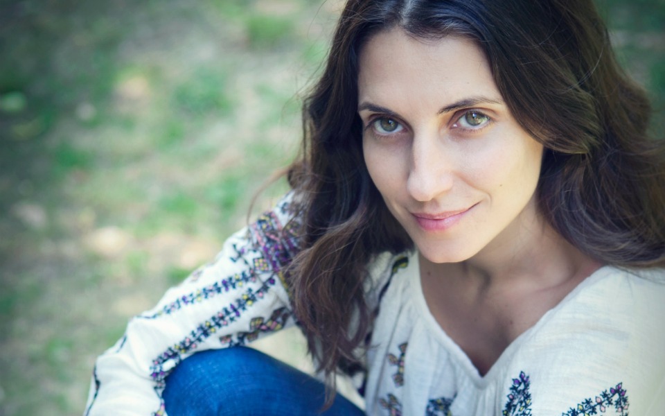 συνέντευξη-με-την-valia-gabriel-τα-σανδάλια-που-θ-2031682