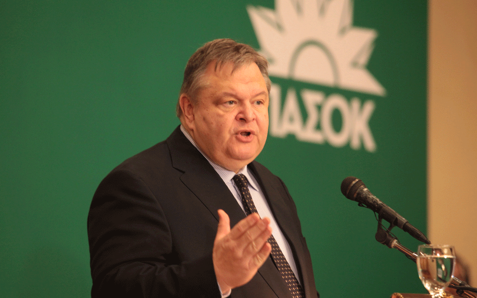 αντιδράσεις-πασοκ-στο-σχέδιο-βενιζέλ-2027258