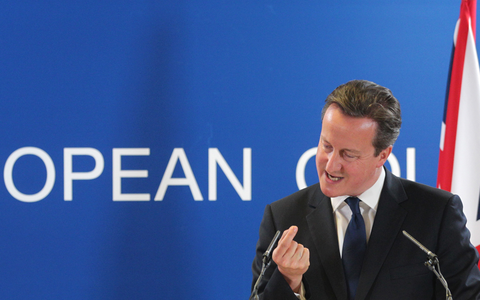 αντιπολιτευτικά-πυρά-κατά-κάμερον-2032544