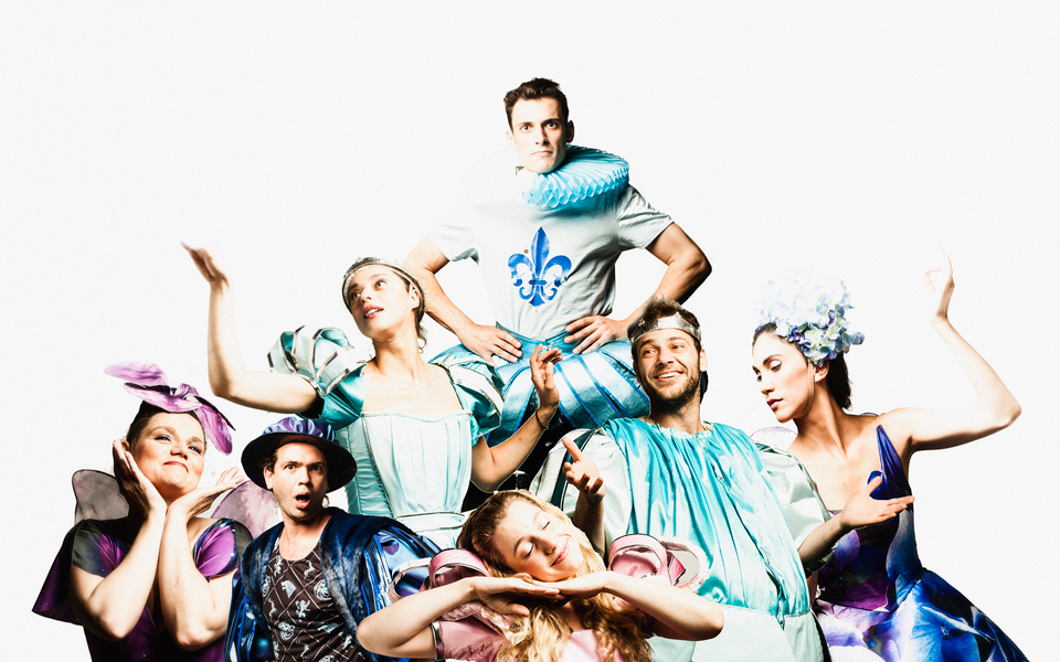 η-κοιμωμένη-ξύπνησε-και-γυρίζει-την-ελ-2033899