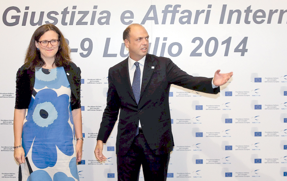 η-ε-ε-θέλει-να-βοηθήσει-την-ιταλία-2034049