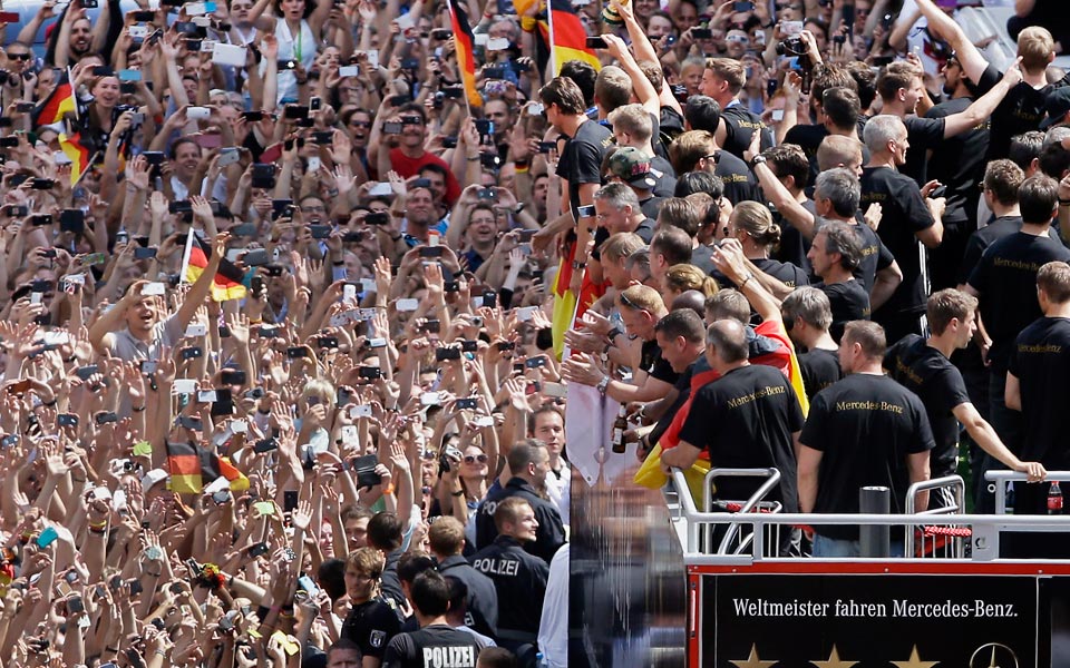 το-ποδόσφαιρο-έβγαλε-τη-γερμανία-στον-2035259