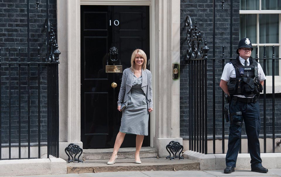 ανασχηματισμός-κάμερον-με-ευρωφοβικ-2035250