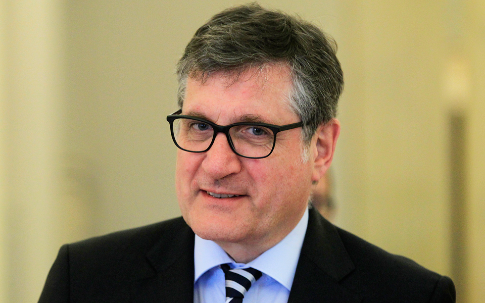 πέτερ-σόοφ-μεταρρυθμίσεις-ο-μόνος-δρό-2035952