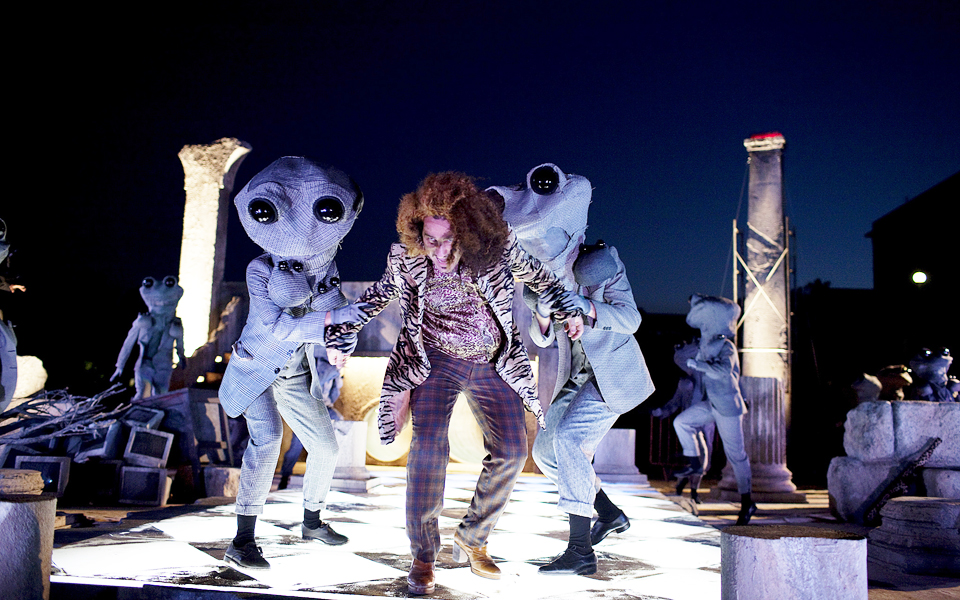 στις-πρόβες-των-εντυπωσιακών-βατράχ-2036715