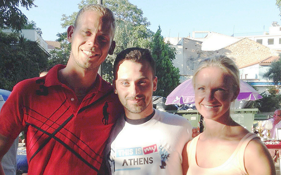 εξερευνώντας-την-πόλη-με-συνοδό-έναν-ε-2036771