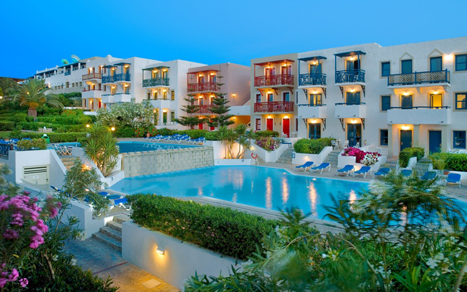 ξενοδοχειακός-γάμος-αλλάζει-τα-δεδ-2036525